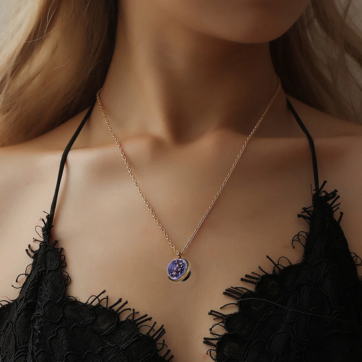 

Luminous Retro Necklace Women Fashion Jewelry for Necklaces Pendant Choker Trendy