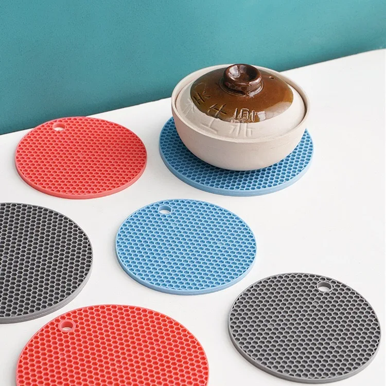 

Silicone Hot Pads - Heat Resistant Table Mats for Pots, Pans, Cups, Bowls, Non-Slip Kitchen Trivets, Dishwasher Safe