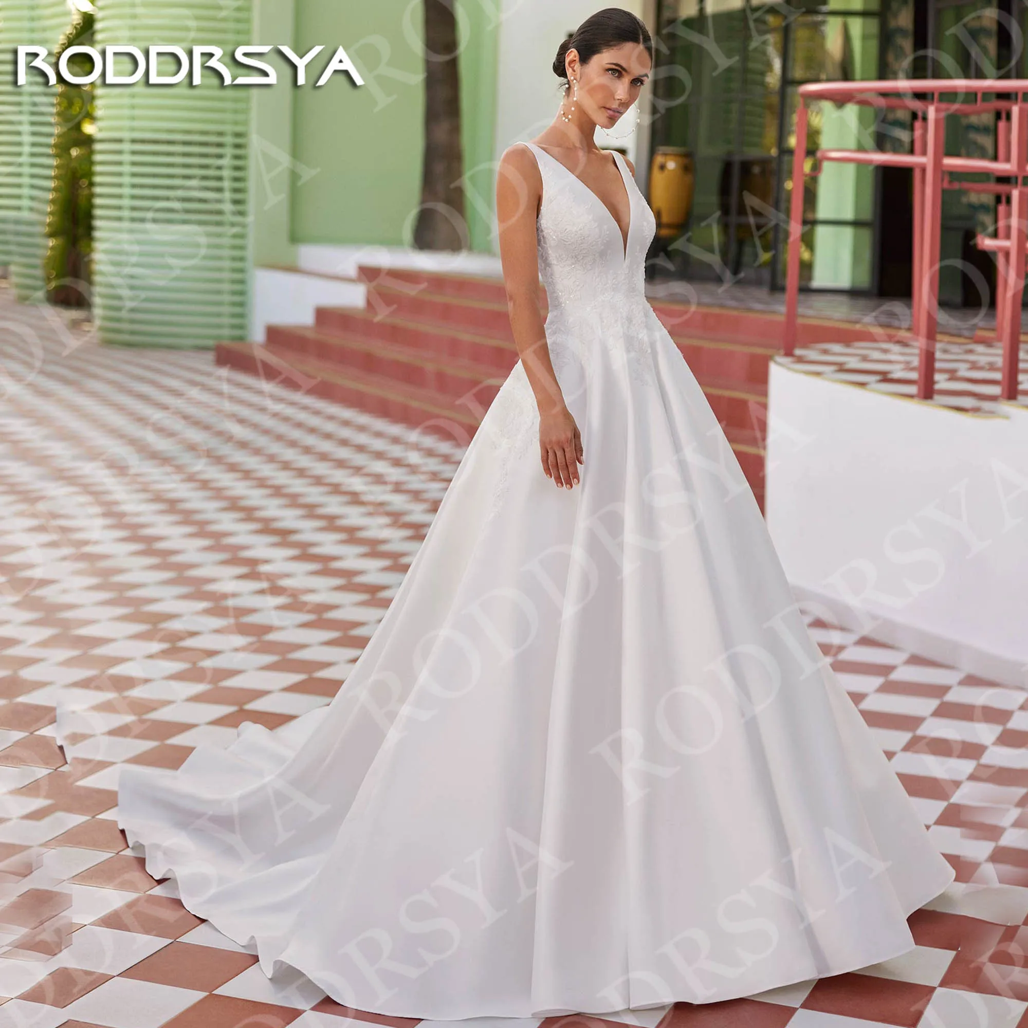 

RODDRSYA Modern Satin Wedding Dress V Neck vestidos de novia Classic Lace A Line Sleeveless Bridal Dresses Appliques Customized