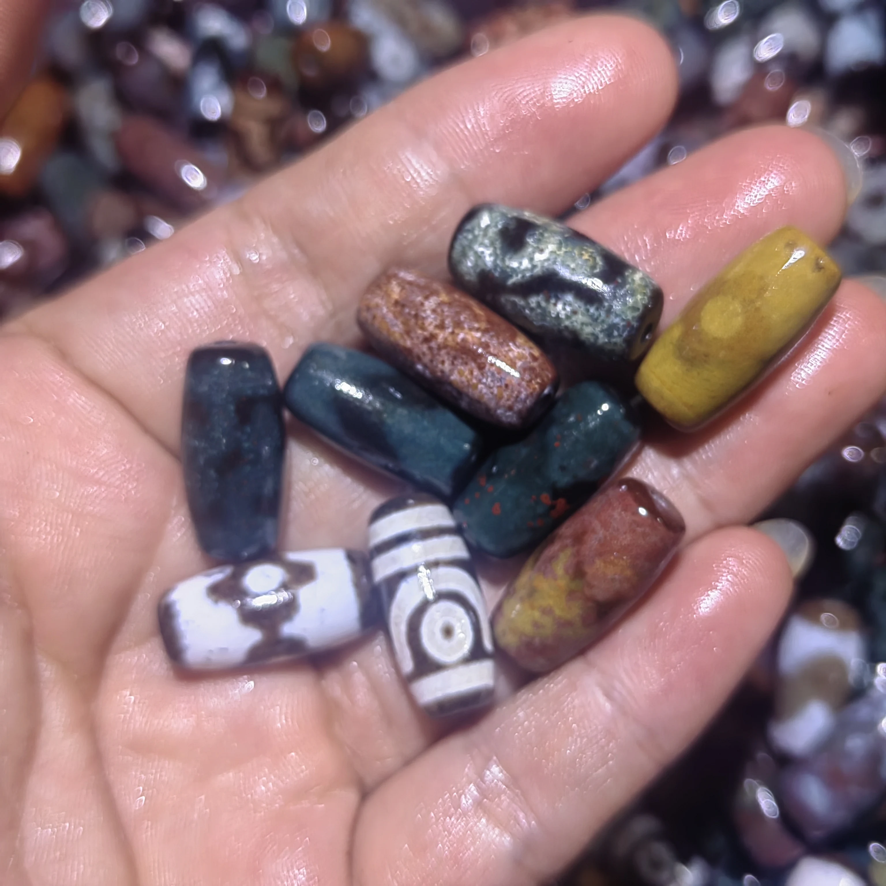 100pcs/lot natural old agate dzi wholesale Red spots on green background camouflage cinnabar 20mm diy Bracelet necklace beads
