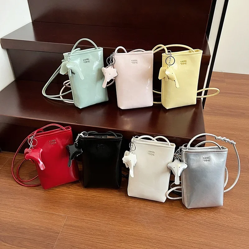 

2025 Summer Mini Crossbody Bucket Bag for Women Stylish Single Strap Water Bucket Purse Versatile Phone Bag Casual Beach