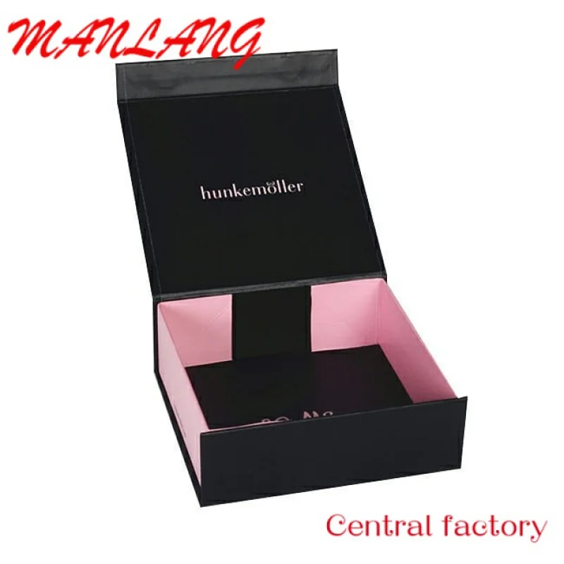 Custom  CustomLuxury folding gift boxes with magnetic lid made in China