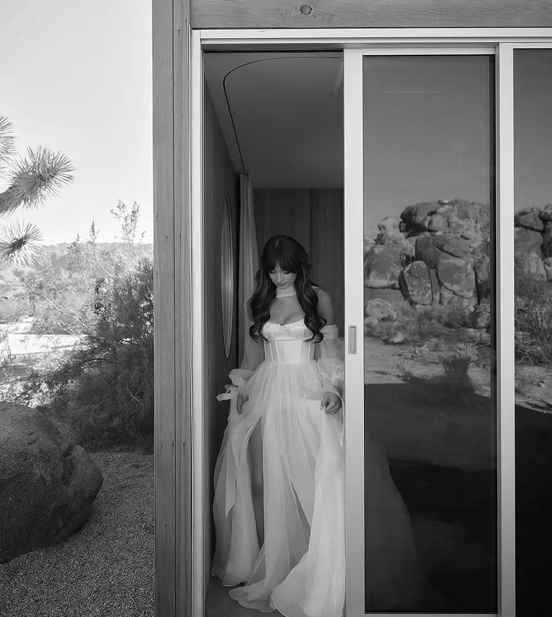 MODX Simple Ivory Off Shoulder A-line Suknie ślubne Sweep Train Long Sleeve Custom Made Bride Gowns Plus Size Zip Back 2025