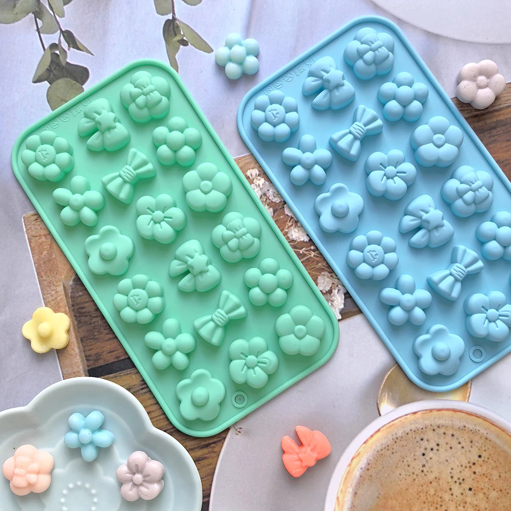 18 cavity flower candy mold DIY bow chocolate jelly mold ice mold pudding mold soap mold biscuit mold for dessert making