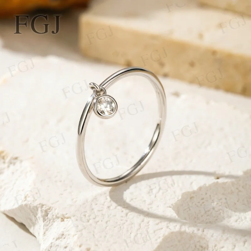 D-Farbiger 0,1CT Runder Moissanit-Ring S925 Silber Funkelnder Kleiner Fingerschmuck für Männer Frauen Hochzeitsgeschenk – Detail 4