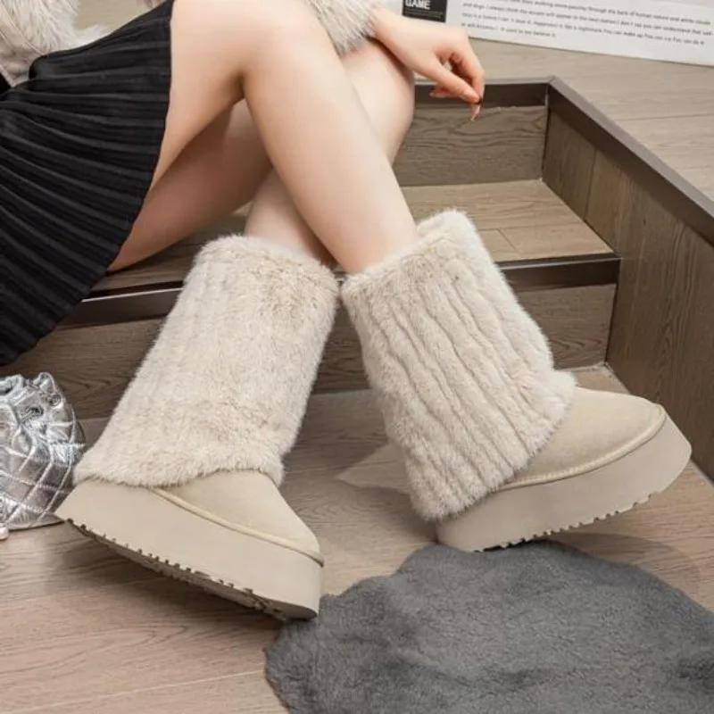 

Women's Winter Snow Boots Outdoor Luxury Furry Faux Fox Fur Boots Woman Plush Warm Platform Shoes New Fashion Bottes Big Size