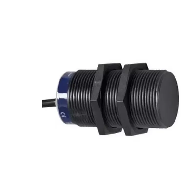 New XS4P30PA340 XS Series Basic Type Proximity Sensor Multifunctional Proximity Sensor XS4P30PA340
