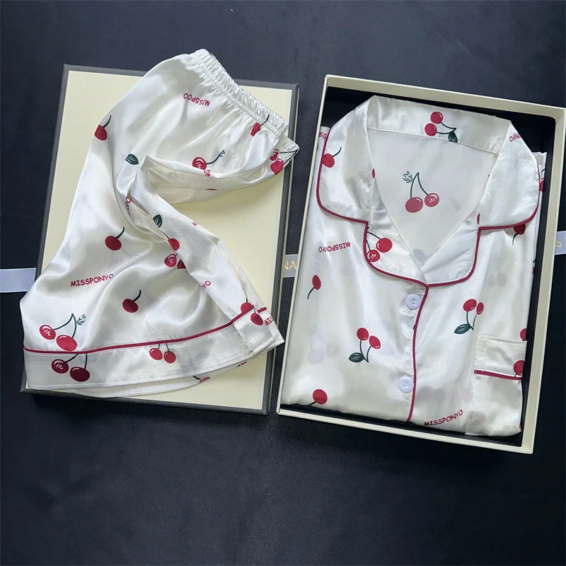 Pigiama con stampa ciliegia per donna Pigiama estivo in due pezzi in raso Camicia a maniche corte e pantaloncini Abbigliamento per la casa alla moda casual
