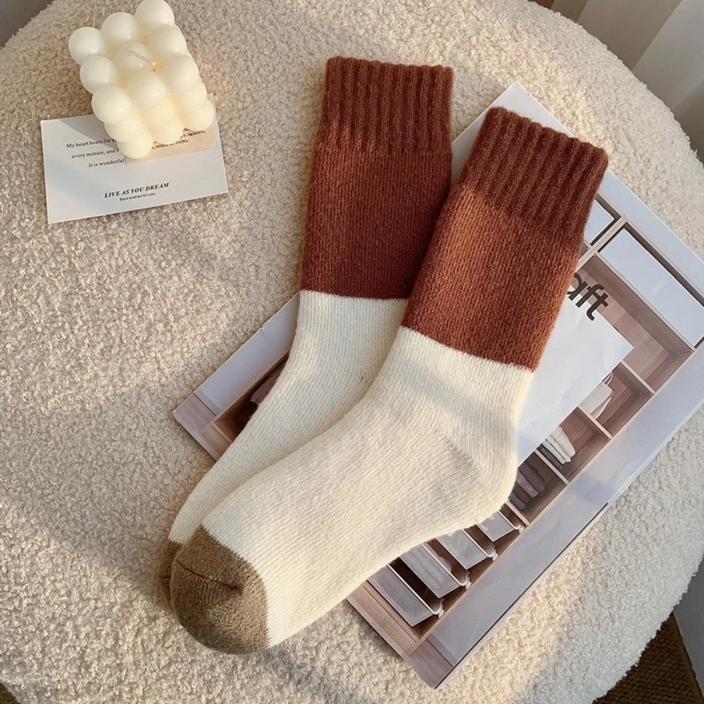 

New Thick Plush Women's Socks Knitted Cotton Bow Middle Tube Socks Retro Warm Gift Snow Boot Socks Autumn and Winter