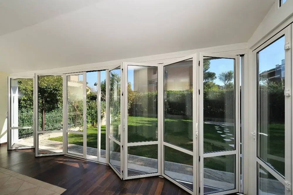 

High Quality Panoramic Silent Outdoor Folding Door Mosquito Repellent Heat Insulation Manual Fold Up Doors Balcony Bi Fold Doors