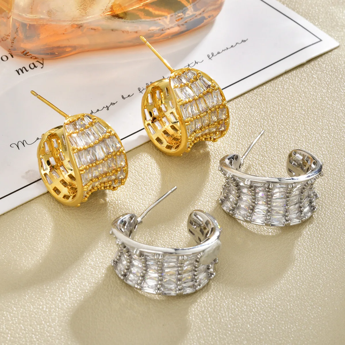 Super flash light luxury micro-inlaid with zirconium wide-sided C-shaped stud earrings simple temperament earrings fashionable c