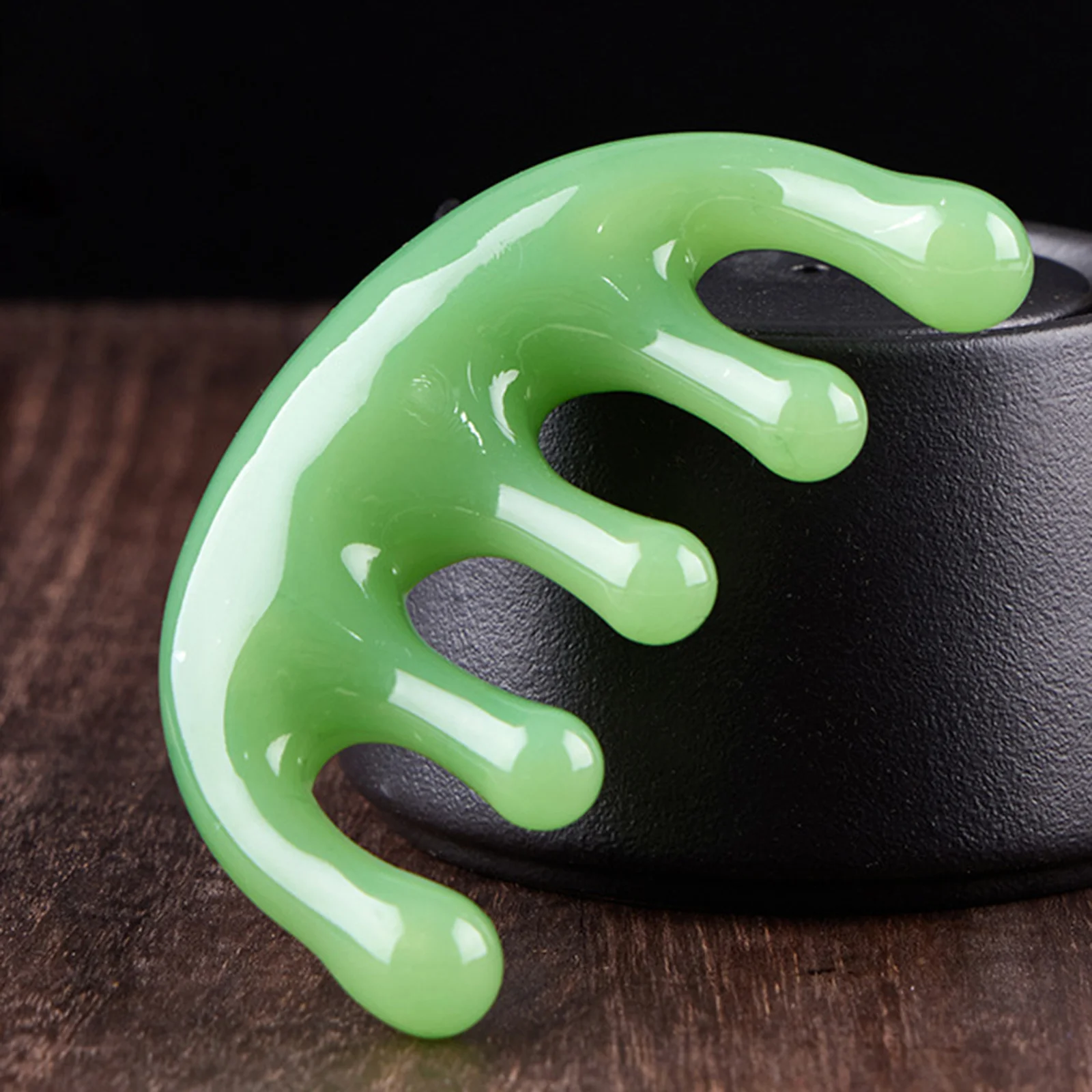 

Scalp Massage Comb Premium Resin Wide Tooth Design Comfortable Massage Experience Stimulate Blood Circulation Relieve Headache