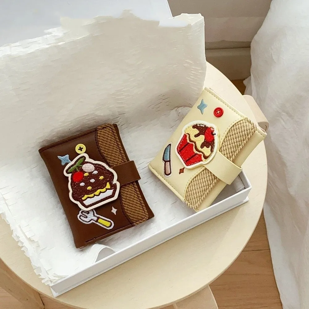

Модный кожаный кошелек-клатч с мультяшным принтом кекса, с вышивкой, для женщин, с множеством отделений для карт и монет