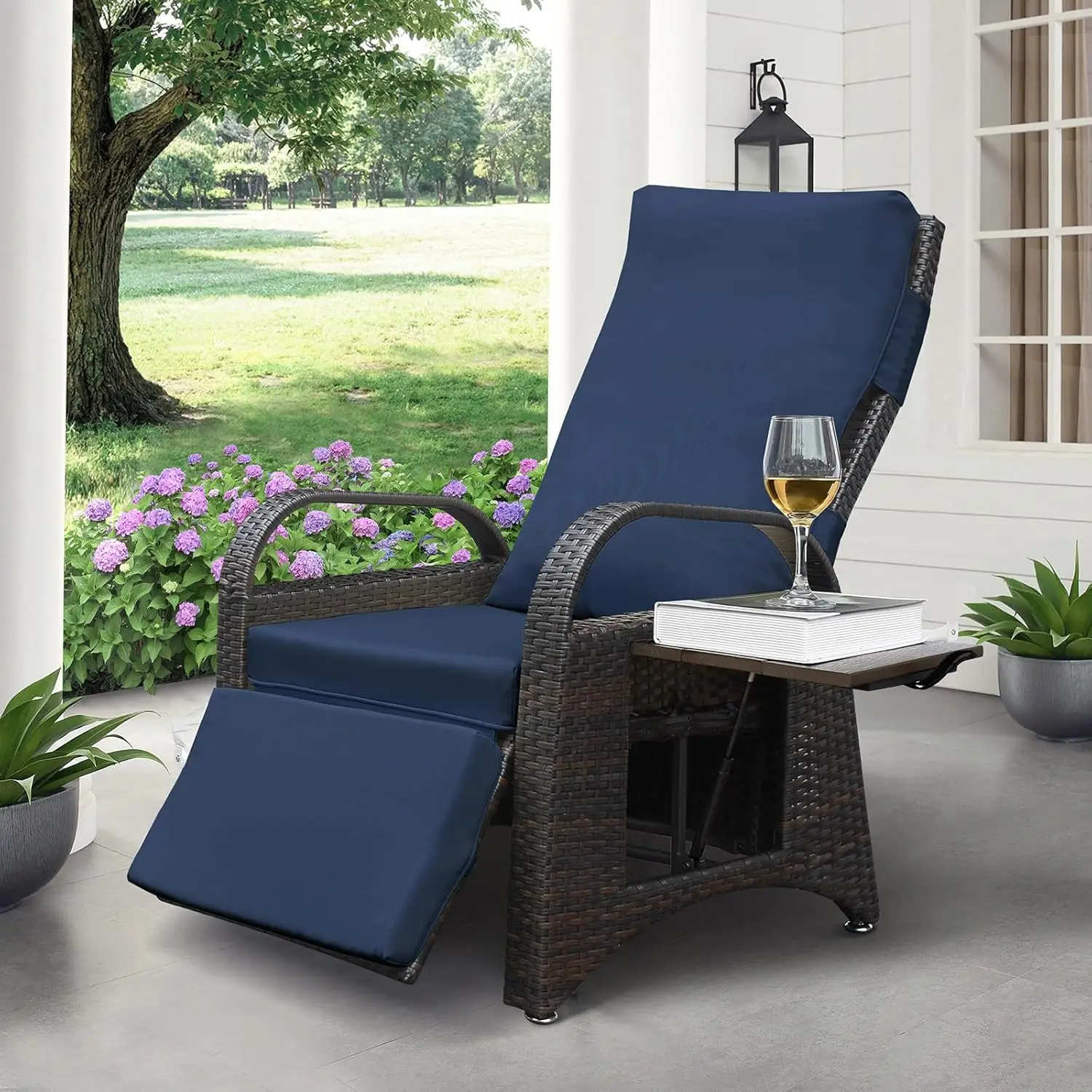 Indoor/Outdoor Wicker Recliner Chair, Adjustable Backrest Patio Recliner Lounge Chair with Flip Side Table