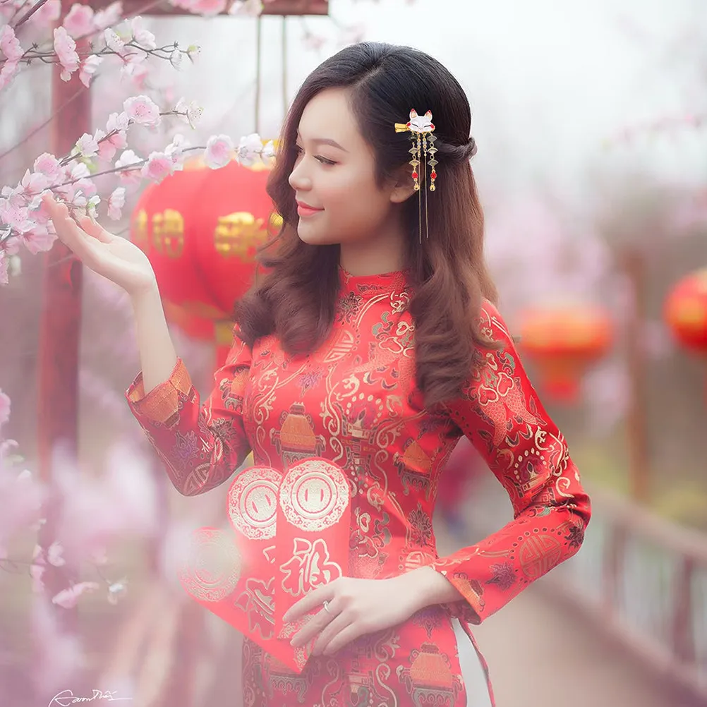 4pcs Retro Chinese Hairpins with Tassels – Elegant Alloy Hair Clips for Daily Wear, Party & Photo Shoots