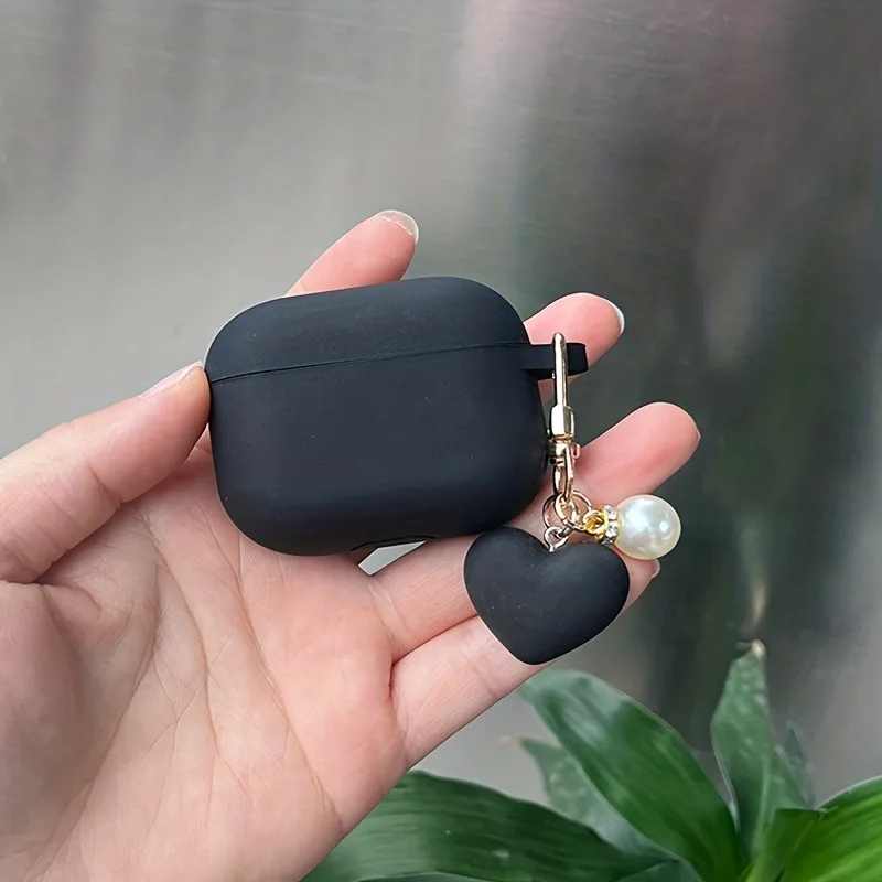 

Love Heart Keychain For AirPods Pro/Pro2 Cute Black Silicone Wireless Earphone Case For Airpods 3/4 Earphone Protective Cover