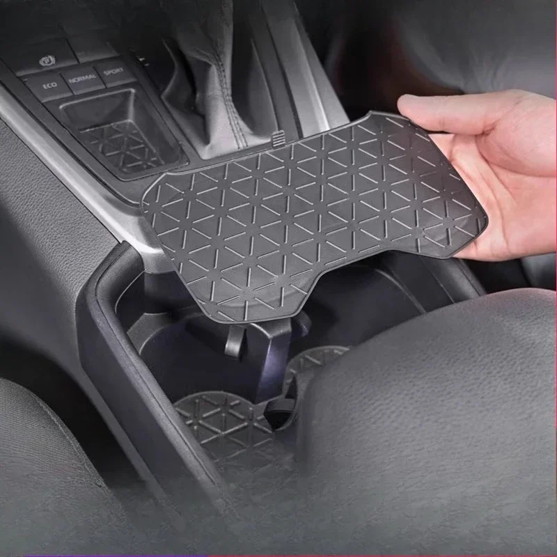 For Toyota 2020-2024 Rongfang RAV4 WILDLANDER Modified Non-slip Pad Willanda Water Cup Central Control Co-pilot Storage