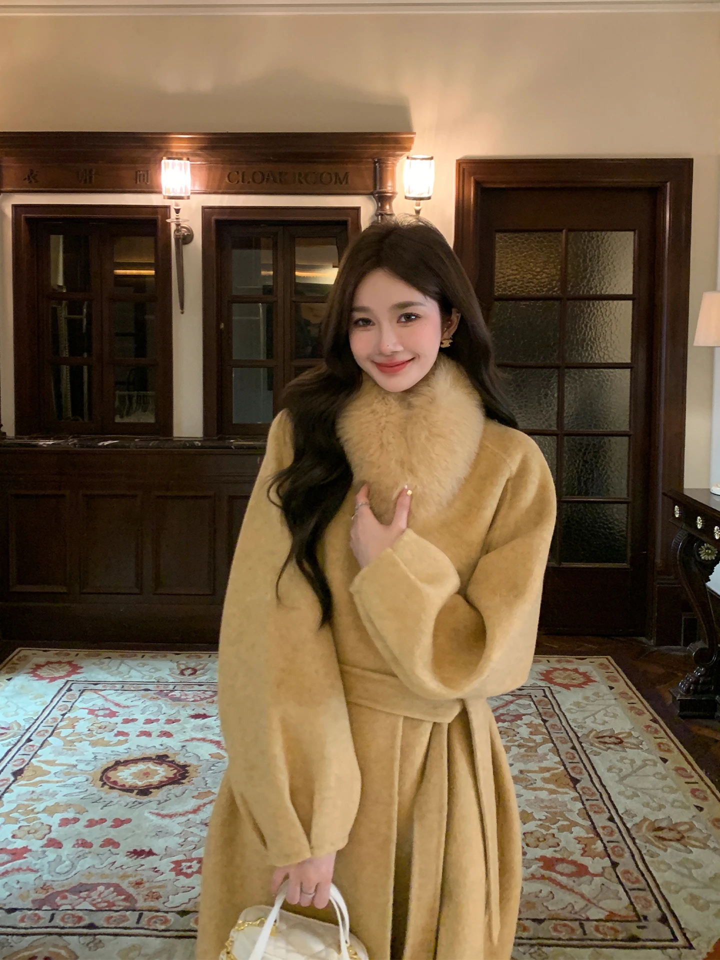 Han Su Ji's new wool and camel hair coat for 2025 autumn and winter, a high-end fox fur collar double-sided woolen coat for wome