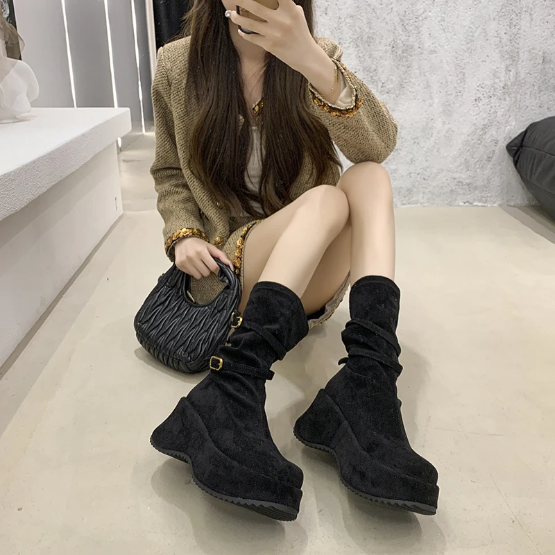 

Winter Suede Platform Ankle Boots for Women Fad Square Toe Short Boots Luxury Designer Elegant Low Heels Women Boots Botas Mujer