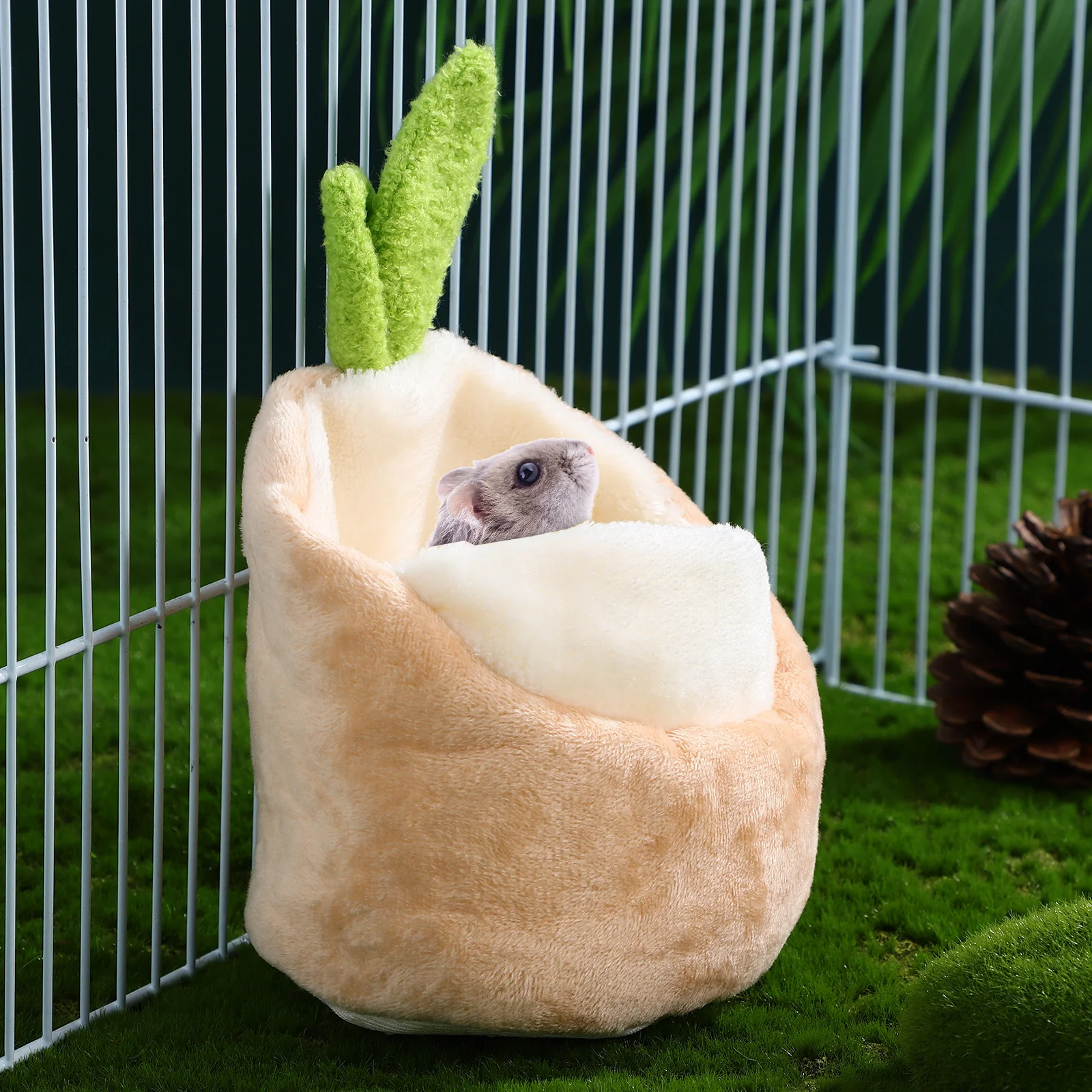 

Hamster Nest Pig Cup Fleece Bed Guinea Pig Hideout Warm Cave Cotton Snuggle Hut Pet Coop Liner for Small Animals