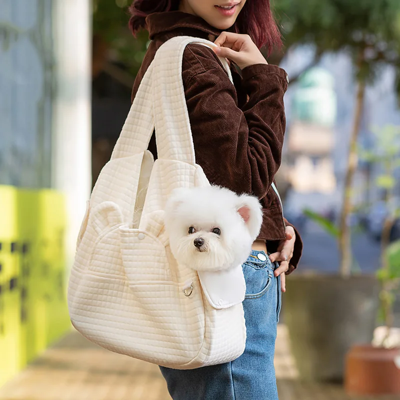 

Pet travel bag, bear shape for all seasons, cross-chest backpack, cat bag, small dog travel backpack, easy to wear and clean