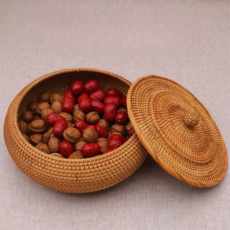 Round Rattan Box with Lid Hand-Woven Multi-Purpose Tray Jewelry Storage Organizer Desktop Makeup and Decor Holder