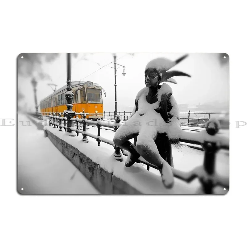 Yellow Tram Budapest Metal Sign Rusty Home Cinema Iron Design Pub Tin Sign Poster