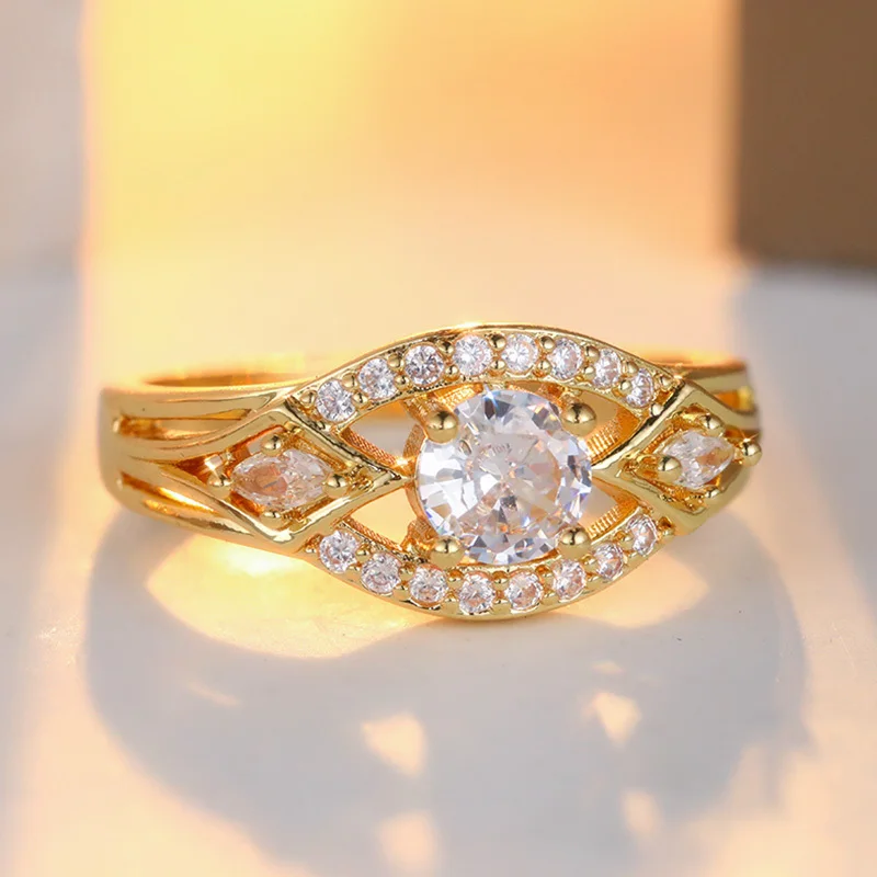 Light Luxury Engagement Ring  Inlay Exquisite Cubic Zircon Classic Golden Plated Ring Women Banquet Wedding Jewelry