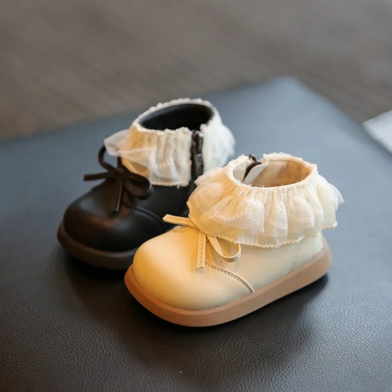 

Ботильоны для маленьких девочек, милые детские модные повседневные короткие сапоги принцессы с рюшами, универсальные нескользящие детские кожаные ботинки