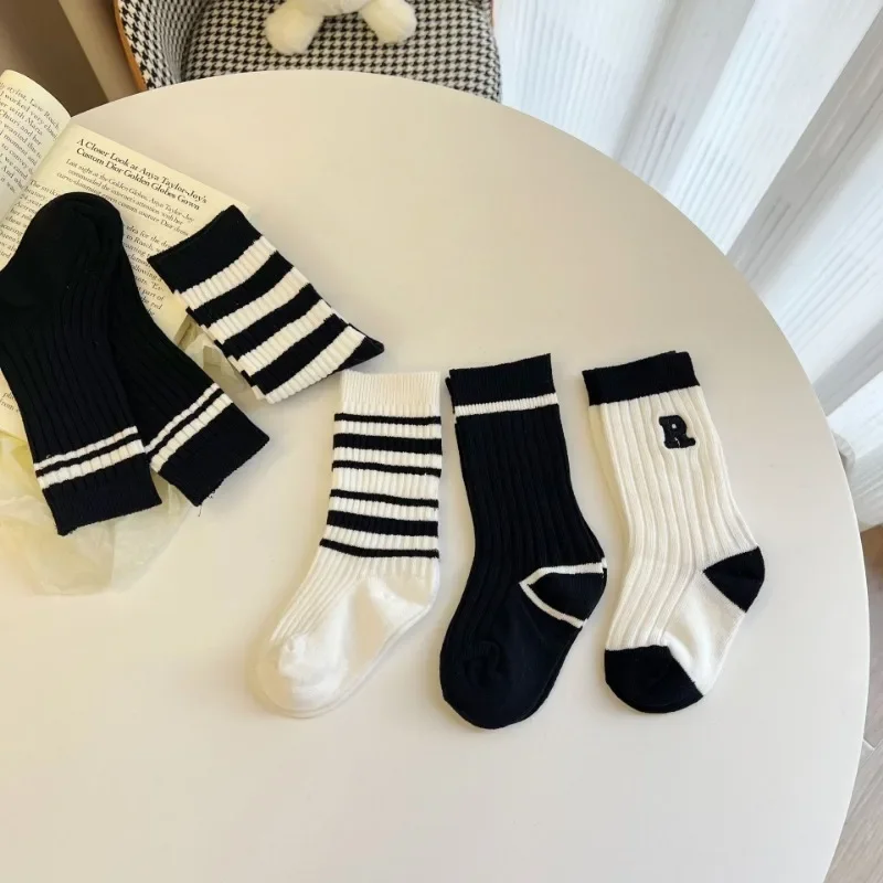 1 Pair Kids School Sock Simplicity Black White Solid Color Series Calf Sock for Toddler Boy Girl Spring Autumn Fashion Baby Sock