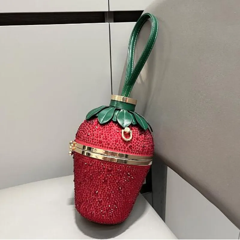 Women Newest Crystal Clutch Bags Strawberry Style handmade Diamond embellishment handbag Box Bucket Single shoulder crossbody