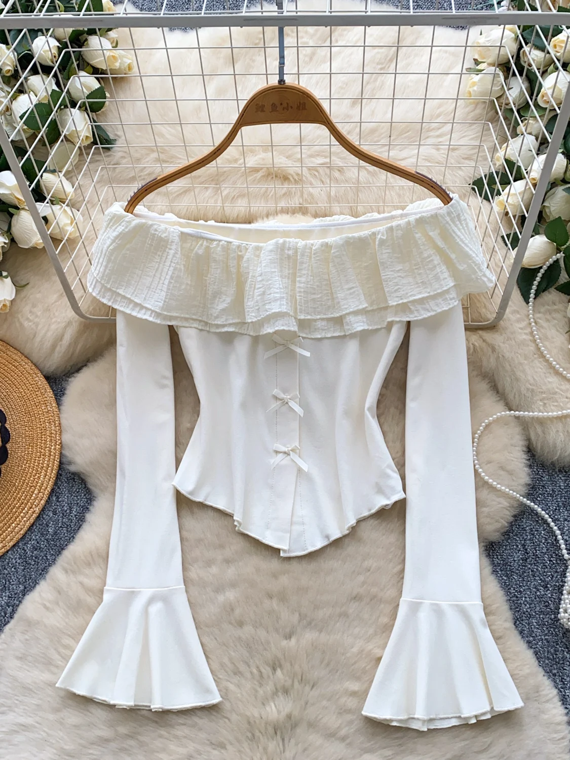 Foamlina T-shirt con scollo a barchetta con volant e spalle scoperte per donna Moda manica svasata Bowknot Slim Primavera Autunno Top Ragazze Streetwear