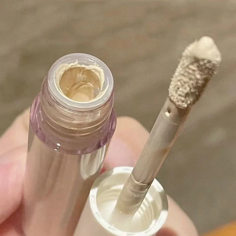 Vochtinbrengende Vloeibare Concealer Stick Verhelderende Gezichtsmake-Up Volledige Dekking Acne Spot Donkere Kringen Foundation Cream Cosmetica Tool