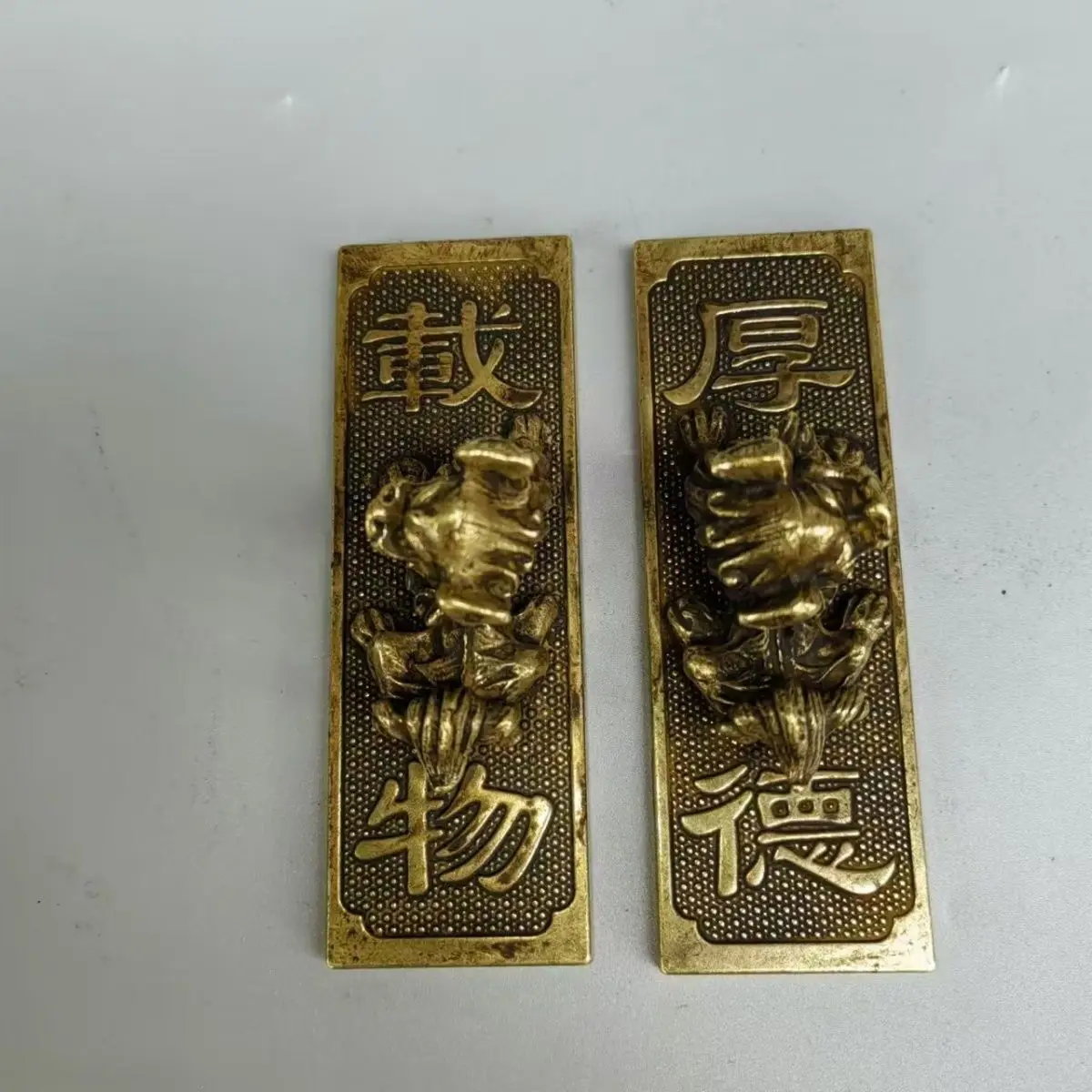 A Pair of Rulers Pure All copper Houde Loads Golden Lion Paperweight Ornaments