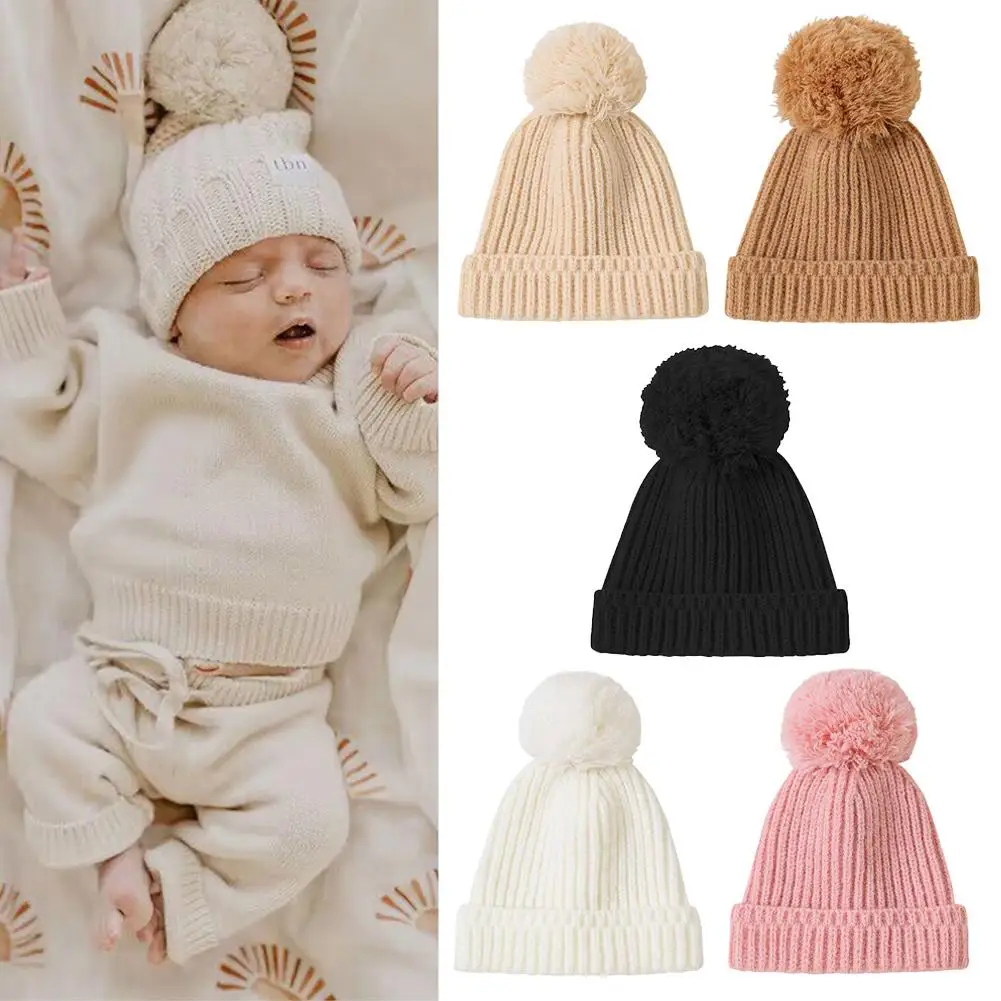 Baumwolle Elastische Häkeln Hut mit Pompons Gestrickte Winter Warme Baby Hut Schöne Einfarbig Mützen Neugeborenen Caps Headwraps Neue