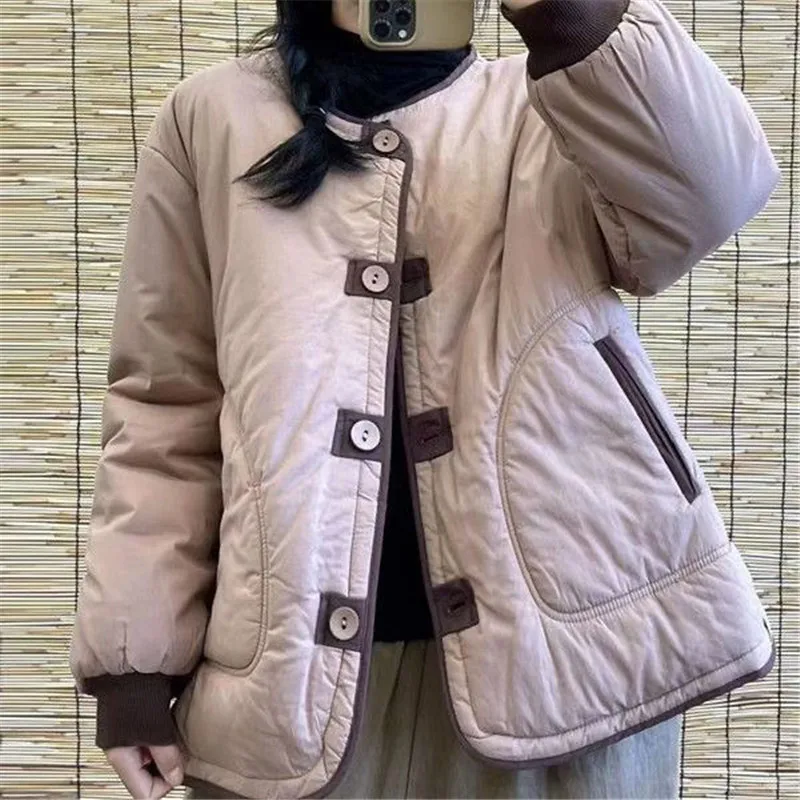 

Корейская модная женская хлопковая куртка, новинка 2025, осенне-зимнее пальто, топ в стиле ретро, свободное хлопковое пальто с круглым вырезом, паркер