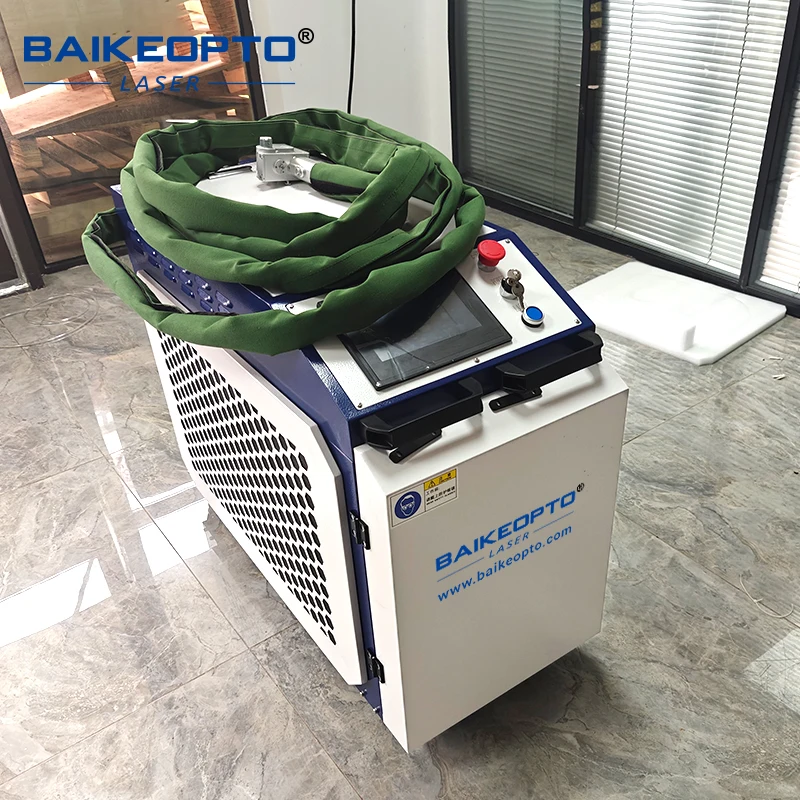 BK-FLC2000D Max 2000W Multipurpose Dual Axis Cleaning Head Continuous Laser Cleaning Equipment Machine