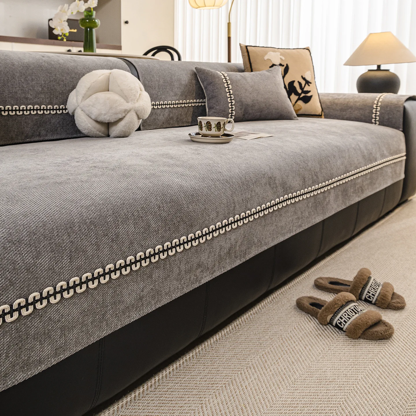 Modern Light Luxury High-end Sofa Cushion 2026 New Four-season Universal Fixed Non-slip Seat Cushion Anti-cat Scratch Cover