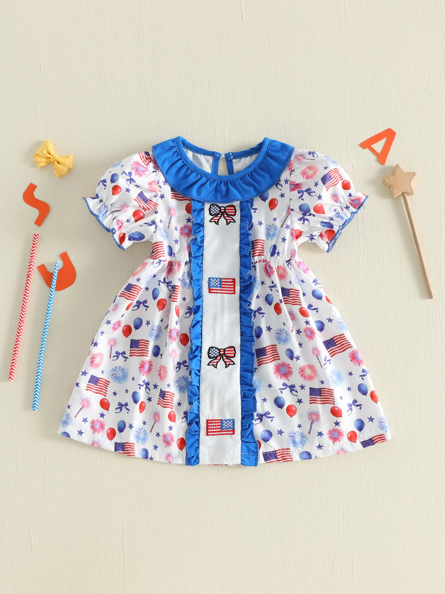 

Cute Baby Girls Independence Day Outfit Sweet Bow Patriotic Stars and Stripes Embroidered Dress with Short Sleeves and Round