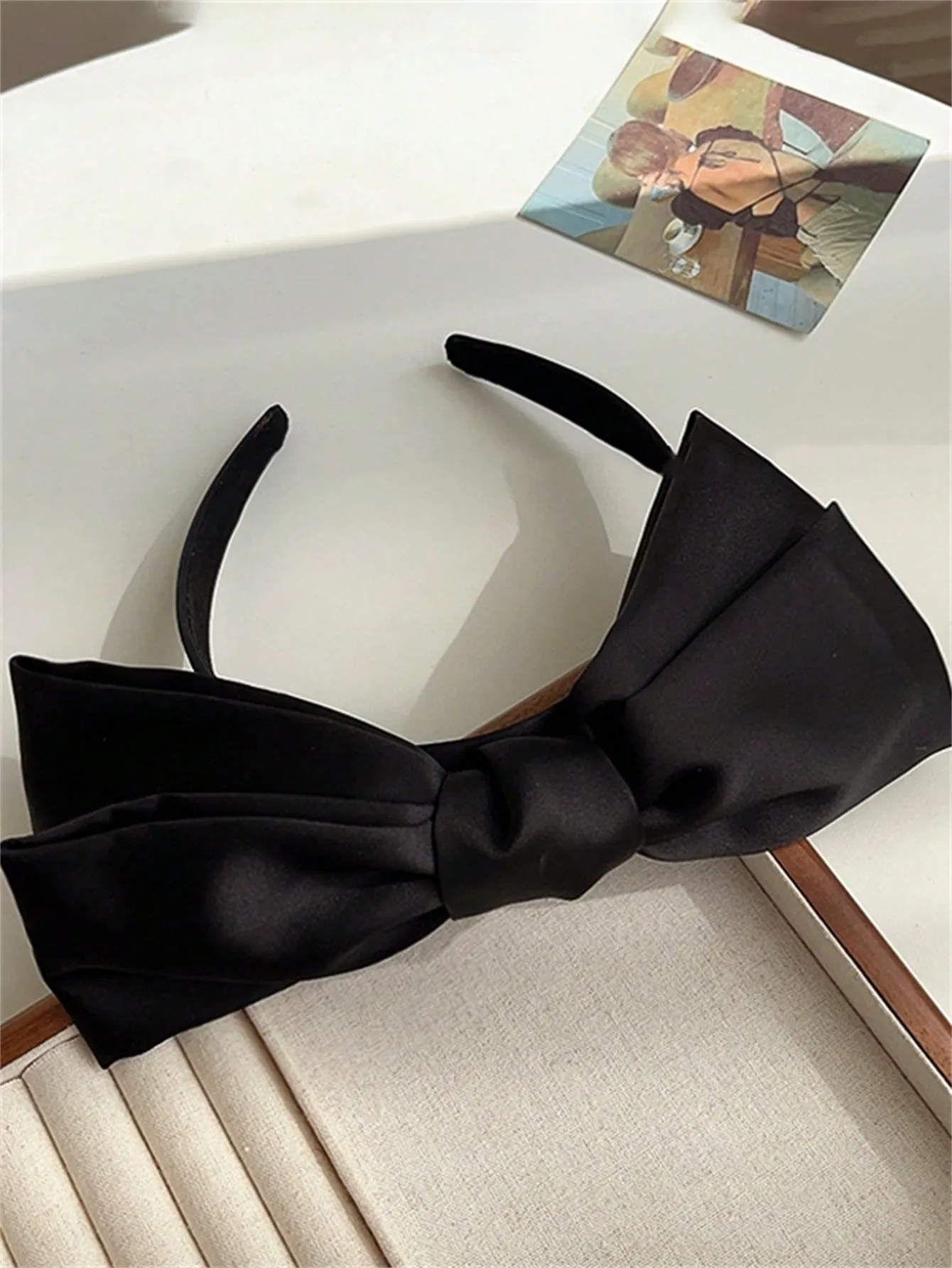 1 women\'s spring new big bow solid color simple senior sense headband Headband niche design face makeup daily hair accessories