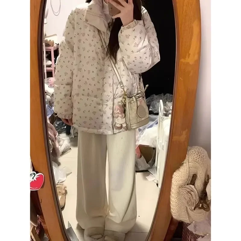 女性の冬のパーカーコートデザインセンススタンドカラーダウンコットンジャケット女子学生韓国レディース暖かい綿入りアウター