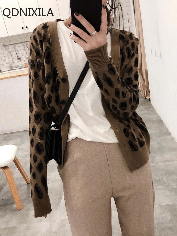 Women\'s Leopard Print Knitted Cardigan, V-neck, Long-sleeved, Loose Sweater, Short Jacket, Fashion, New, Autumn, 2024