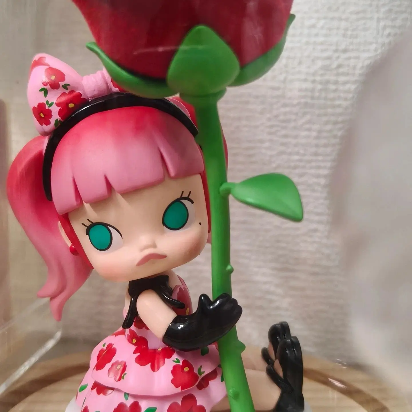 

POP MART MOLLY Flower Dreaming Series Action Figure Collectible Blind Box - Mystery Surprise Toy Gift by Mika Ninagawa