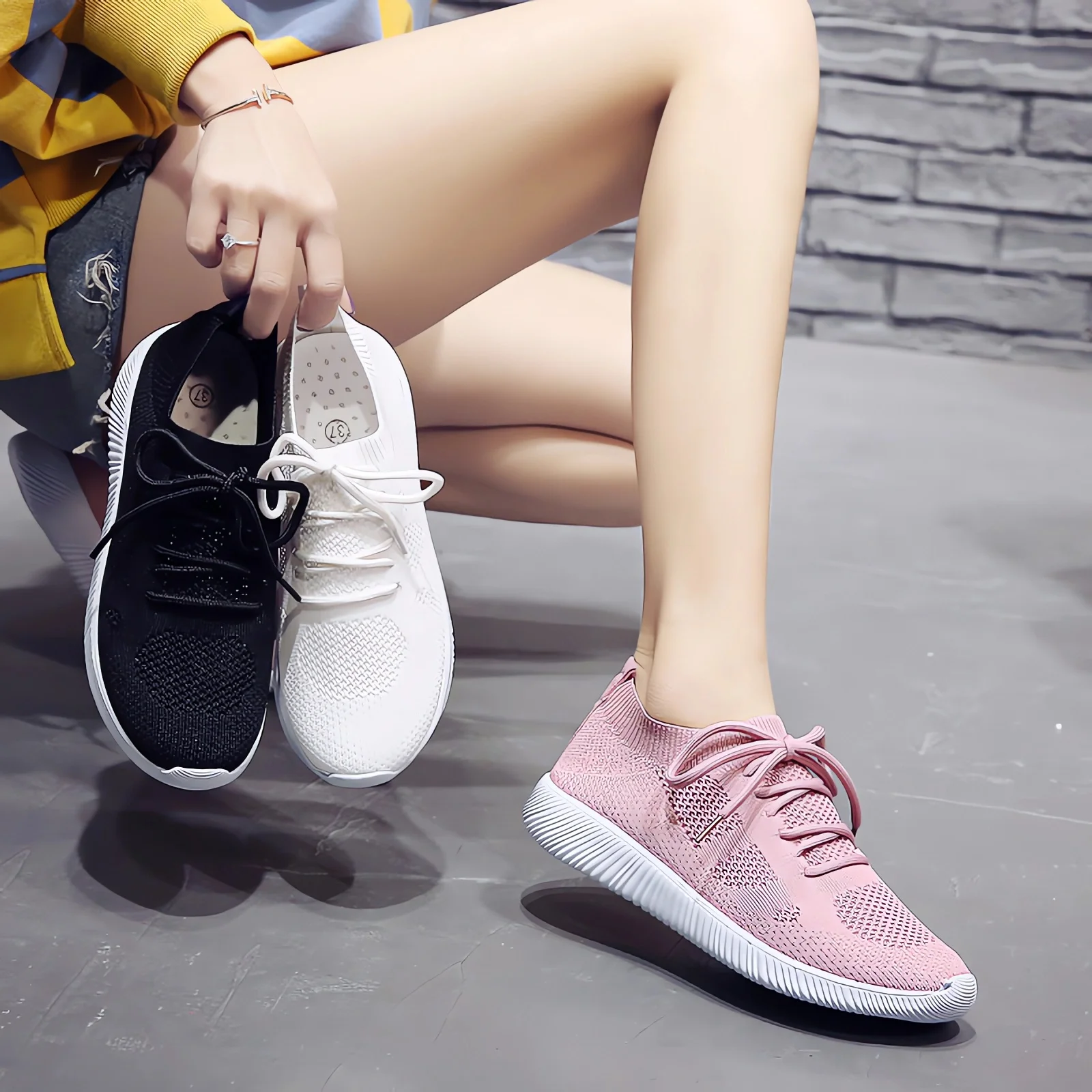 

2024 New Women Soft Casual Shoes Breathable Running Mesh Flat Woman Vulcanized Shoes Women's Tenis Feminino Female Fashion Shoes