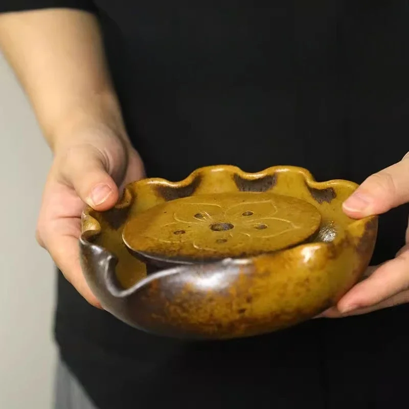 

Raisable water storage pot bearing water storage tea tray retro tea set