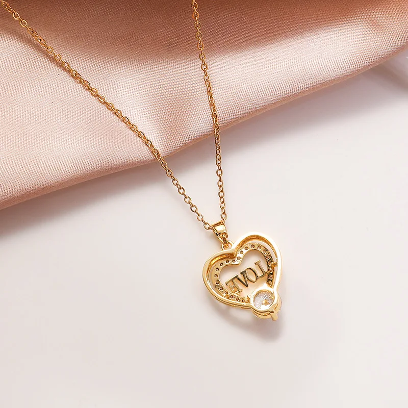 Fashion Charm Heart-shaped LOVE Letter Necklace Personality Retro Put Love In The Heart Collarbone Chain Pendant Couple Gift