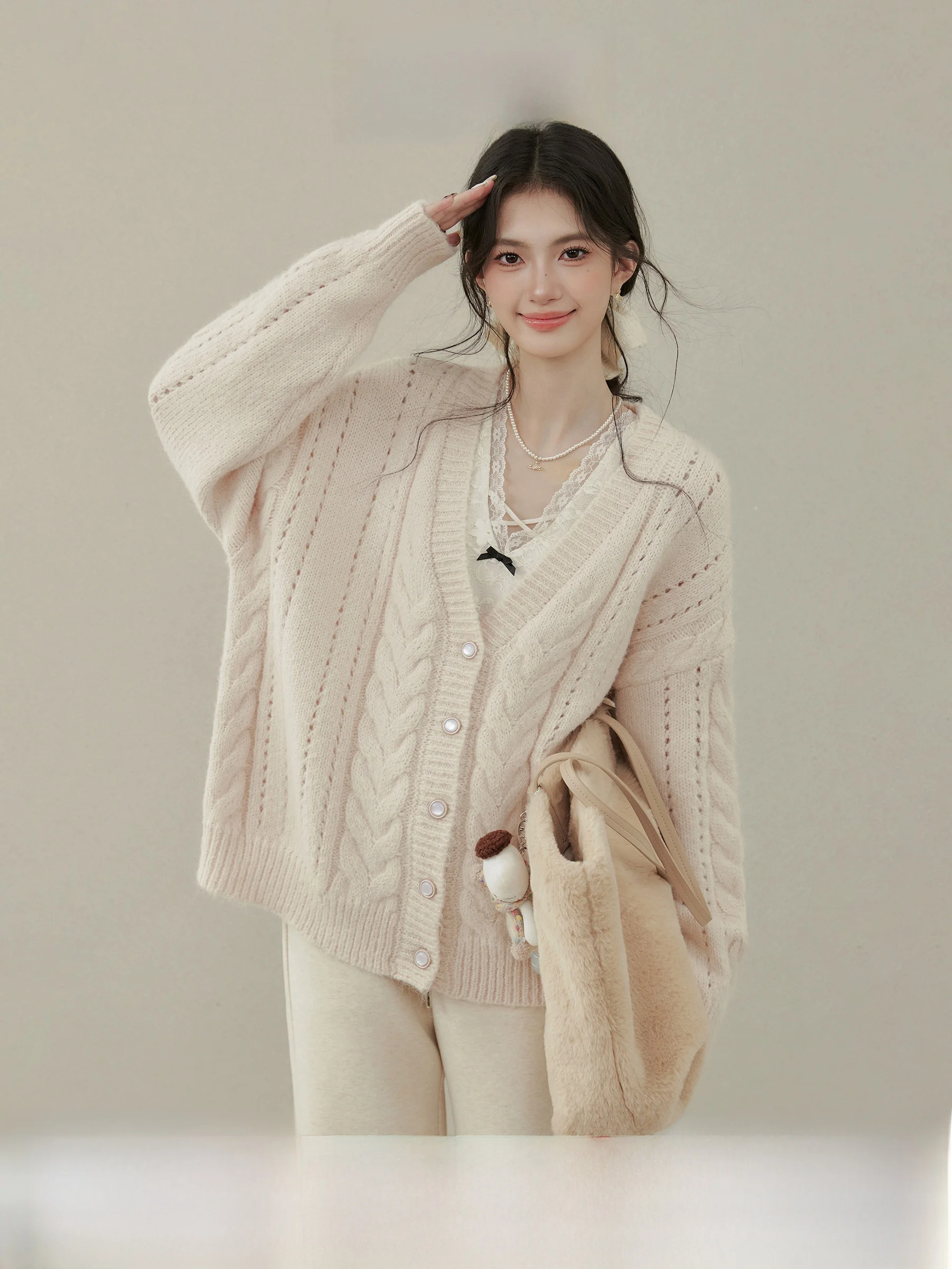 

Sweet Girl Sle Knitted Sweater Women's Pink Lazy Faion Autumn Winter V-ne Long Sve Warmth Emitting Single Button Car...