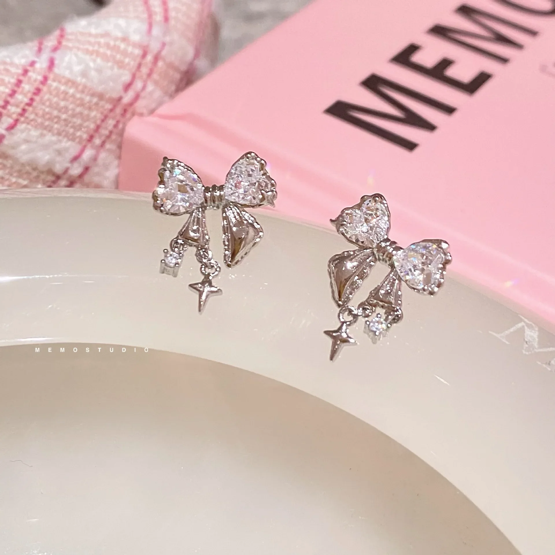 Korean Bowknot Zircon Stud Earrings for Women Trendy Cute Pink Crystal Earrings Personality Y2k Earring Girl Party Jewelry Gifts