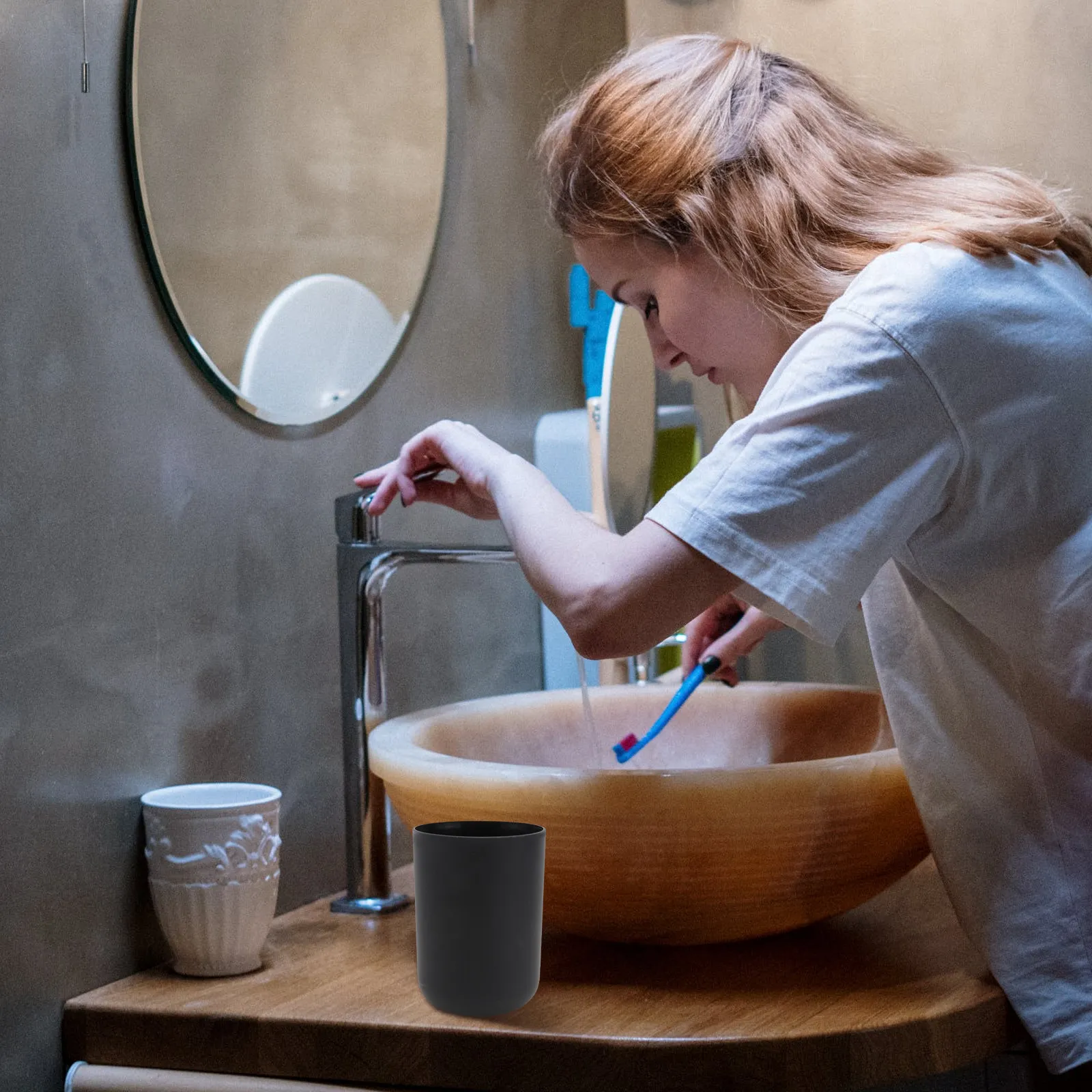 

Набор сантехнических принадлежностей для ванной комнаты, компактный дизайн для небольшой ванной, черные аксессуары для ванной, стакан для зубных щеток