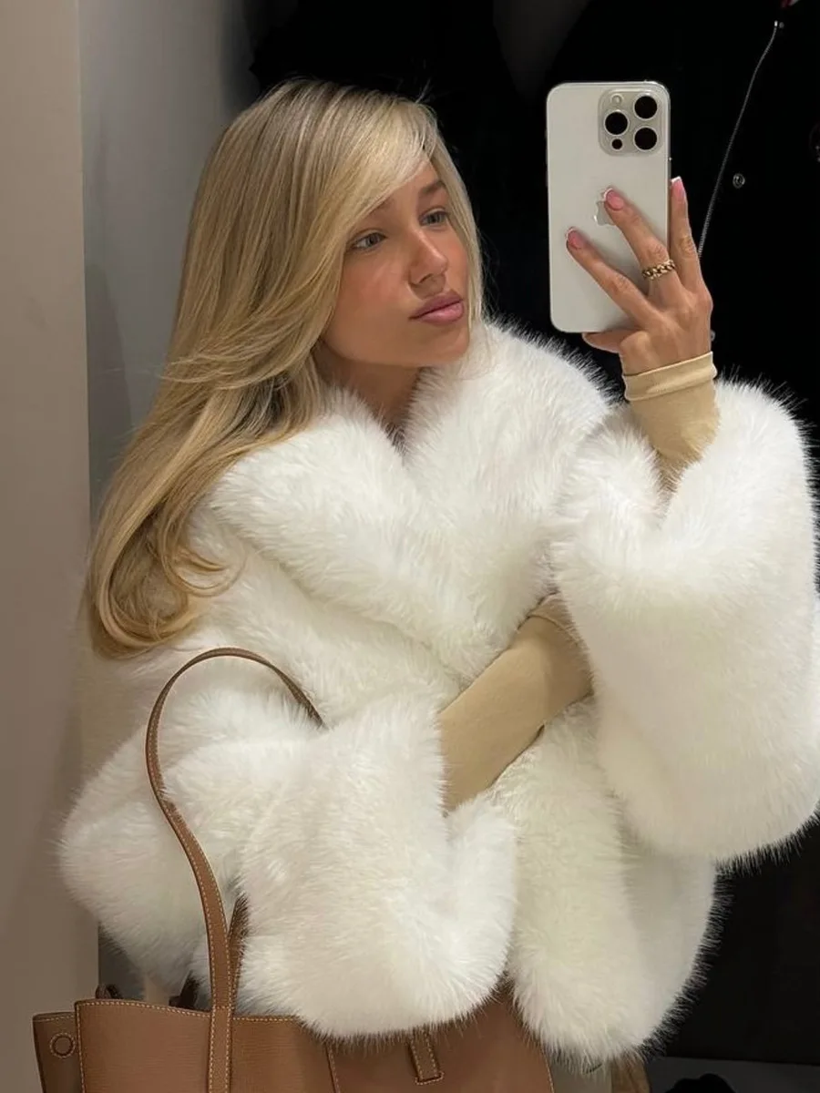 Sztuczne futra damskie moda damska w kształcie kokonu wakacje żona europejski styl sznurowane z tyłu rozcięcie motylkowy dół wzór serca Ins